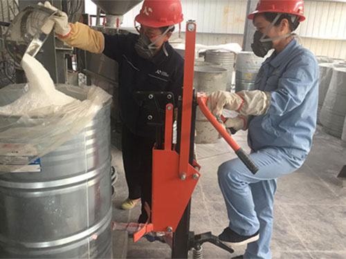 岳阳凯达科技开发有限责任公司,油加氢催化剂载体销售,干胶粉生产,吸附剂销售